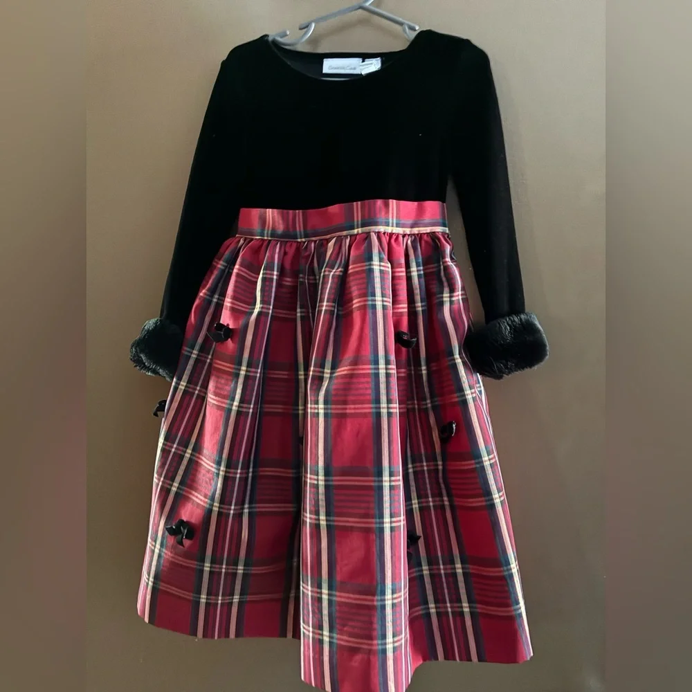 LOVELY CHARTER CLUB HOLIDAY/ PARTY DRESS Velvet top, plaid bottom